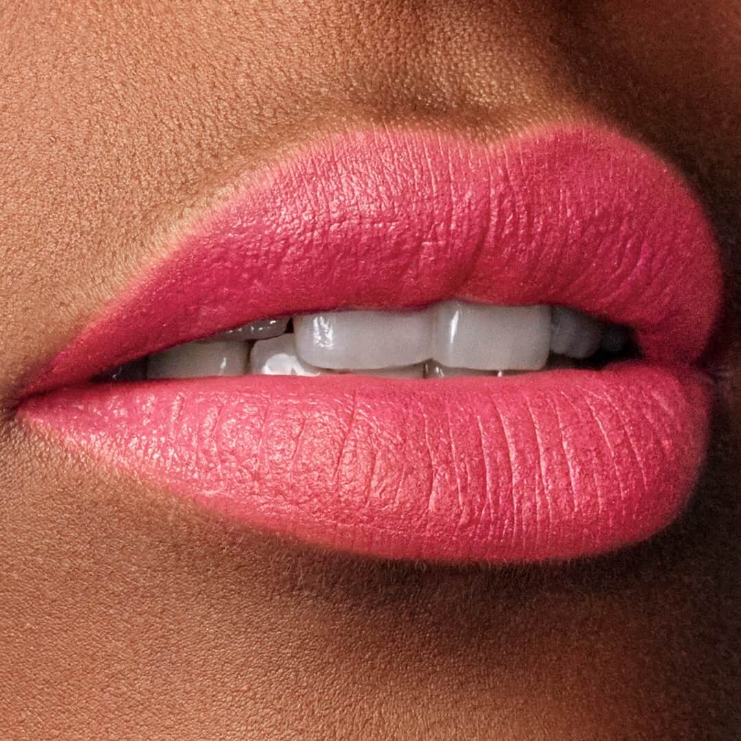 Armani Beautyさんのインスタグラム写真 - (Armani BeautyInstagram)「Pastel hues of the LIP FREEZE collection add an exciting dimension to your lip color wardrobe. Which shade of LIP MAESTRO will you choose? Pictured here: 204 "Nuda" - 304 "Topaze" - 521 "Peony". #ArmaniBeauty #LipFreeze #LipMaestro #makeup」3月20日 3時57分 - armanibeauty