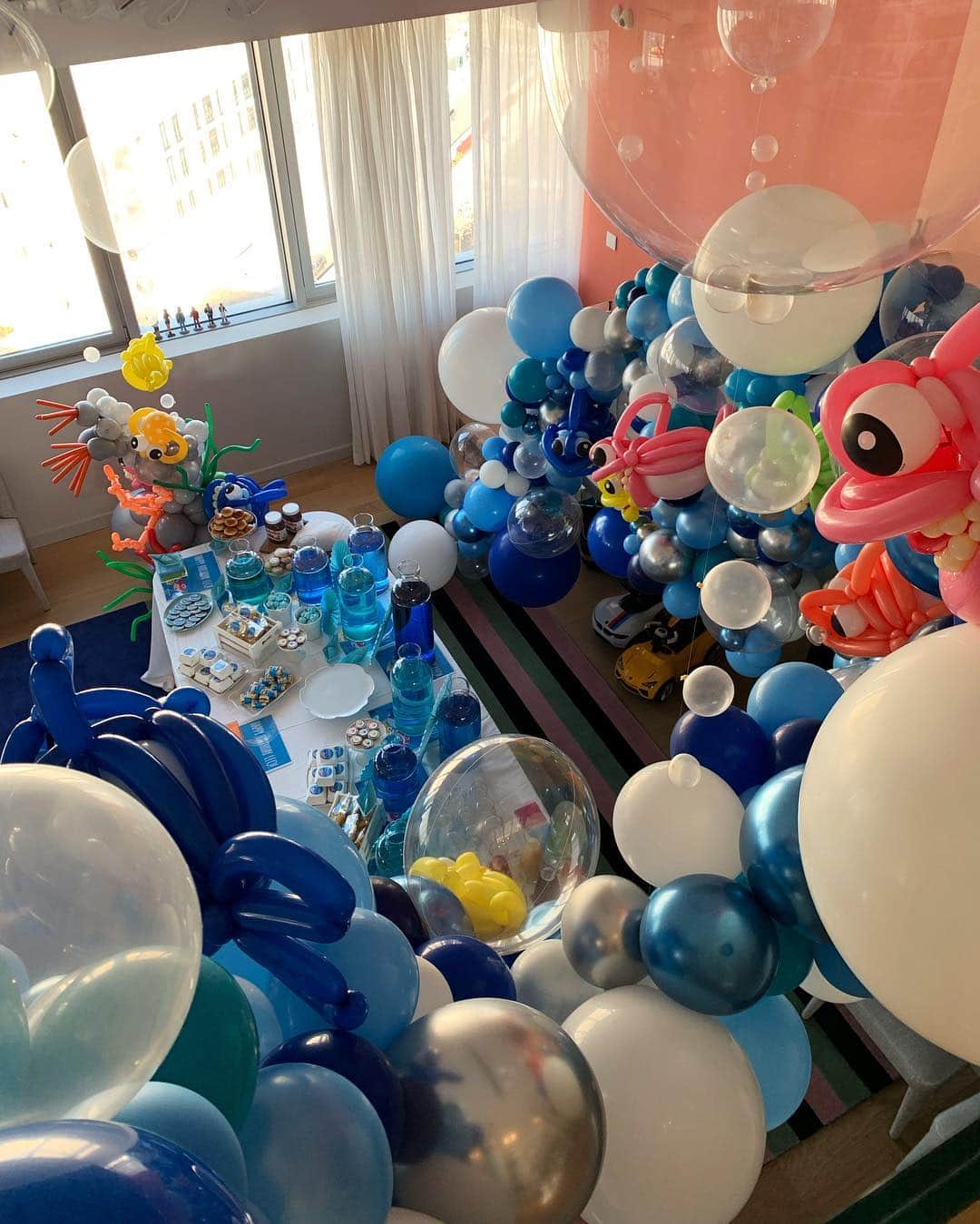 キアラ・フェラーニさんのインスタグラム写真 - (キアラ・フェラーニInstagram)「Leo’s first birthday was so much fun.. Have a look at the video 🤣 #TheFerragnez」3月20日 4時03分 - chiaraferragni