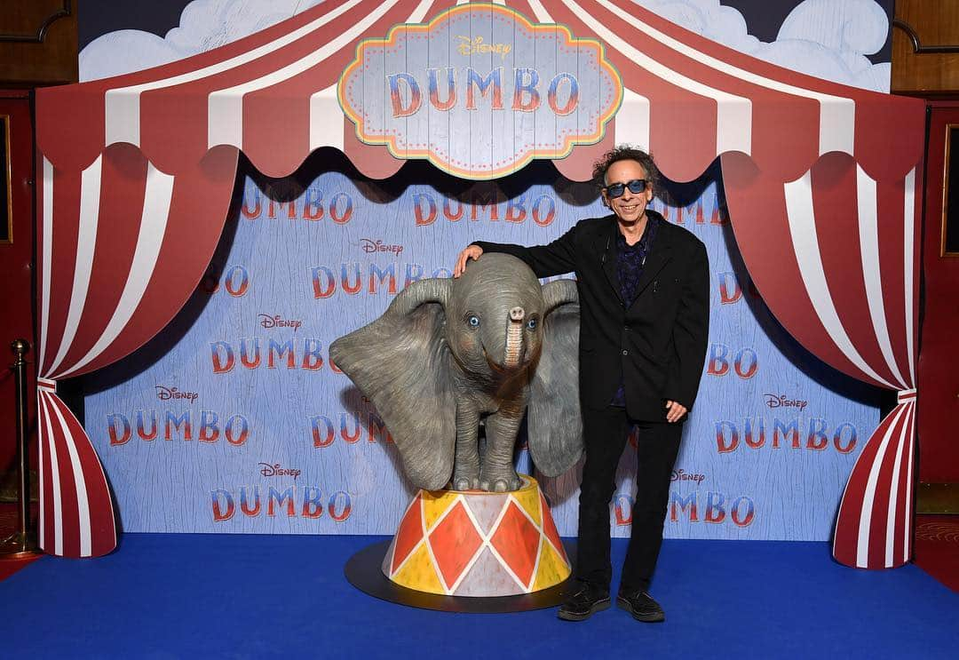 Walt Disney Studiosさんのインスタグラム写真 - (Walt Disney StudiosInstagram)「Check out photos of Eva Green, Director Tim Burton and Producer Derek Frey at the French Gala screening of #Dumbo in Paris.」3月20日 4時41分 - disneystudios