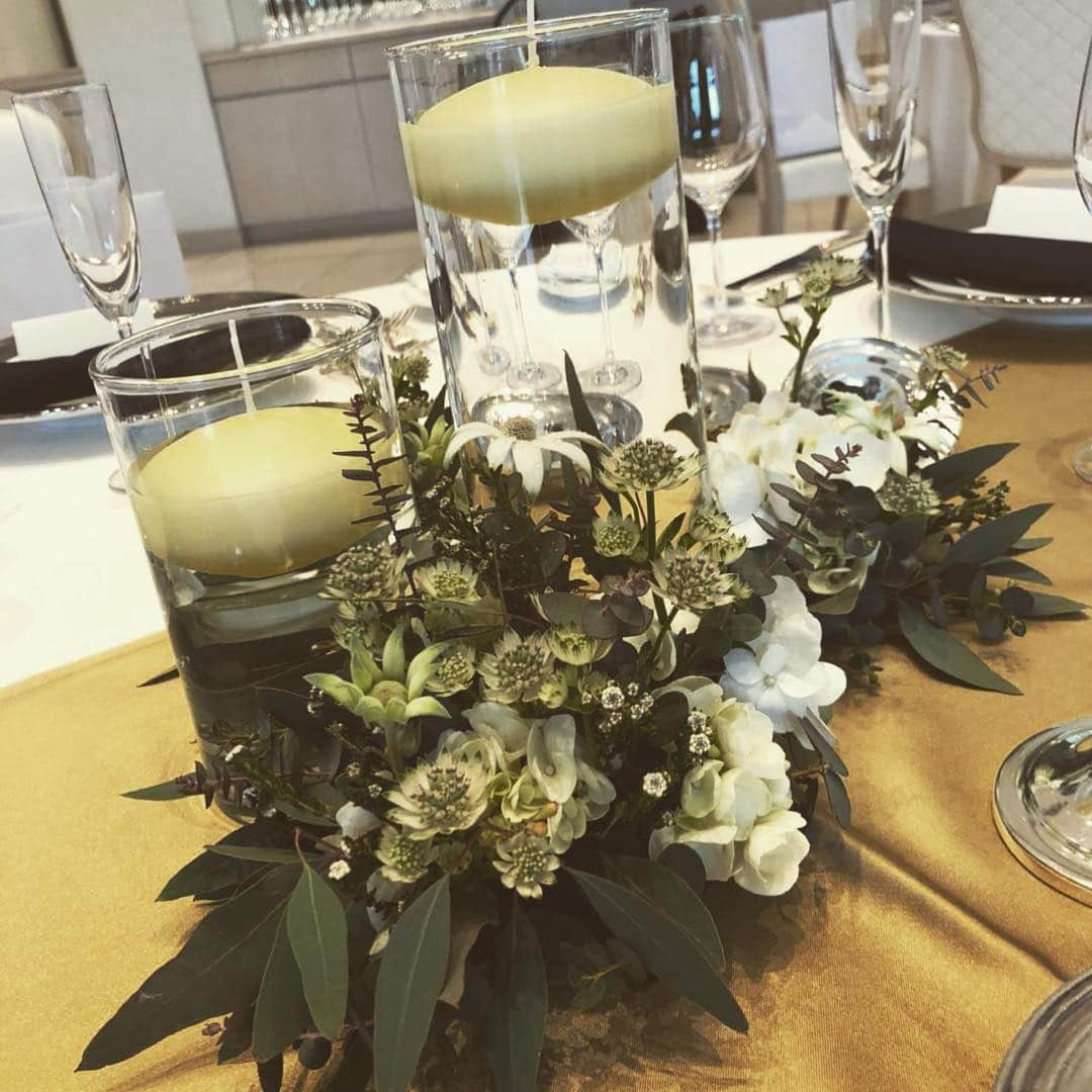 迎賓館さんのインスタグラム写真 - (迎賓館Instagram)「. table coordinate flower × candle . . #ghkwedding . #心がふるえる最幸の一日を #迎賓館 #万博記念公園 #geihinkan #万博迎賓館 #結婚式 #結婚式場  #ゲストハウス #関西花嫁 #大阪 #ウェディングニュース #関西プレ花嫁 #全国のプレ花嫁さんと繋がりたい #日本中のプレ花嫁さんと繋がりたい #ウェディングニュース  #wedding #ウエディング #プロポーズ #結婚式準備 #プレ花嫁  #結婚式レポ #love #instagood #marry花嫁 #ちーむゼクシィ #プラコレ」3月19日 20時19分 - geihinkan1970