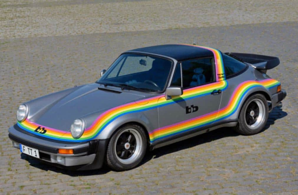 サーフバザーさんのインスタグラム写真 - (サーフバザーInstagram)「Summer 2019 Surf Bazaar company car Porsche + Polaroid =🌈 #porsche #polaroid #rainbow #summer2019 #summeriscoming #countingthedays #surflodge #surfbazaar #bazaarworld」3月19日 20時25分 - surfbazaar