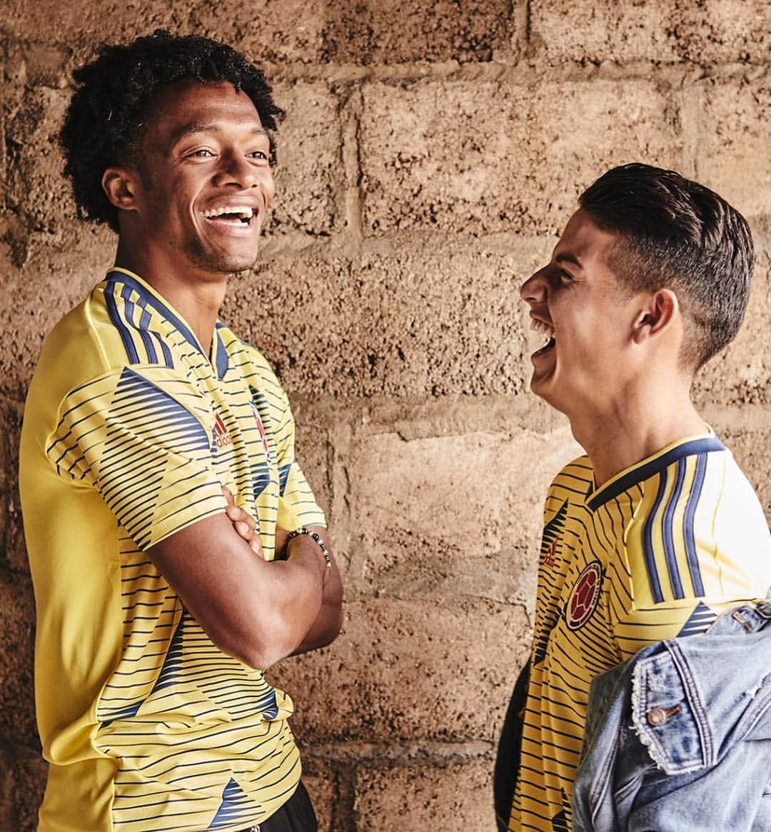 フアン・クアドラードさんのインスタグラム写真 - (フアン・クアドラードInstagram)「Para mi es una bendición de Dios ,llevar con orgullo nuestra nueva camiseta.  #DareToCreate #creadoconadidas  @fcfseleccioncol  @adidasco」3月19日 20時33分 - cuadrado