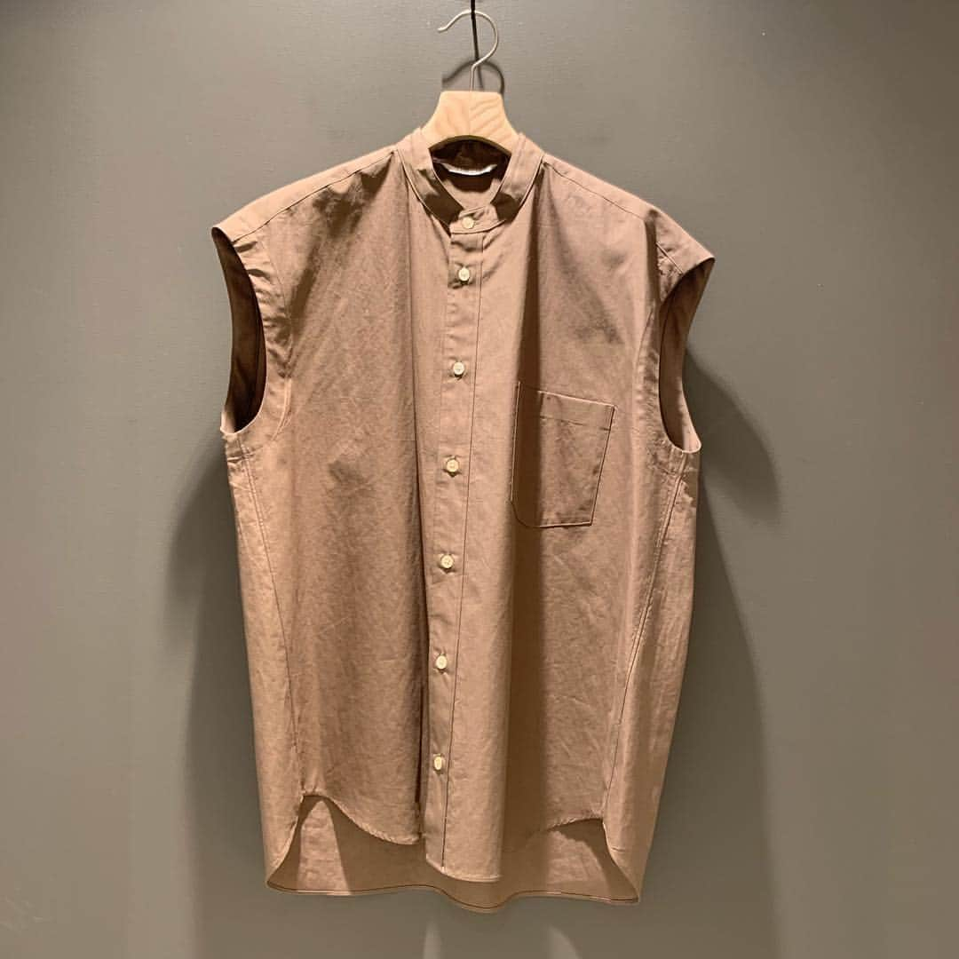 BEAMS JAPANさんのインスタグラム写真 - (BEAMS JAPANInstagram)「＜AURALEE＞ Womens WASHED FINX TWILL SLEEVELESS SHIRTS  BEAMS JAPAN 3F @beams_japan #auralee #beams #beamsboy #beamsjapan #beamsjapan3rd Instagram for New Arrivals Blog for Recommended Items #japan #tokyo #shinjuku #fashion #mensfashion #womensfashion #日本 #東京 #新宿 #ファッション#メンズファッション #ウィメンズファッション #ビームス #ビームスジャパン」3月19日 20時49分 - beams_japan