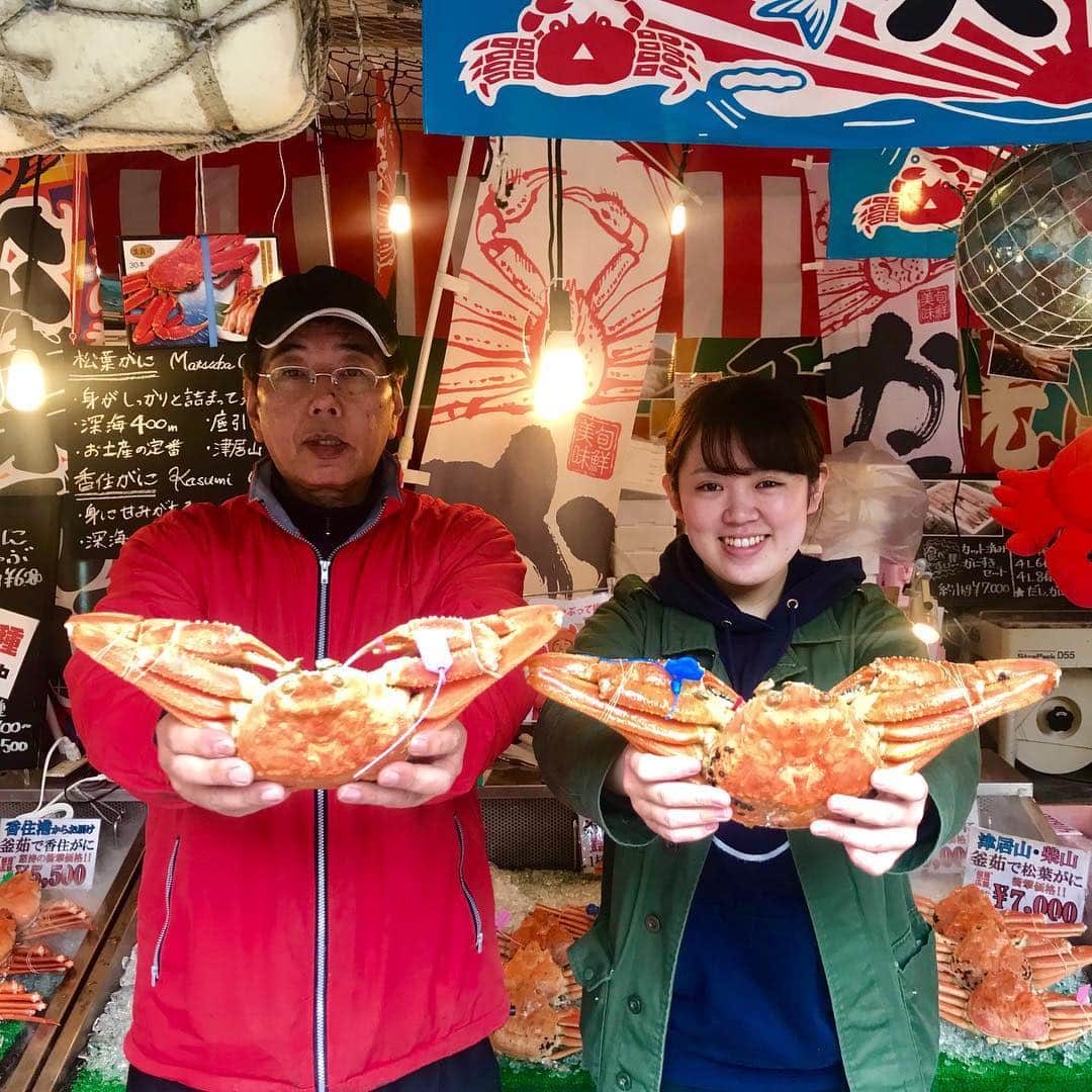 朝市広場のグルメインスタ