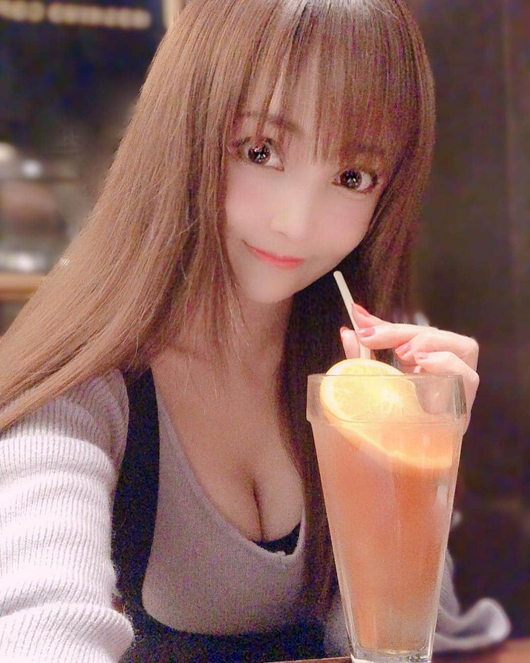 宇佐美あいりのグルメインスタ