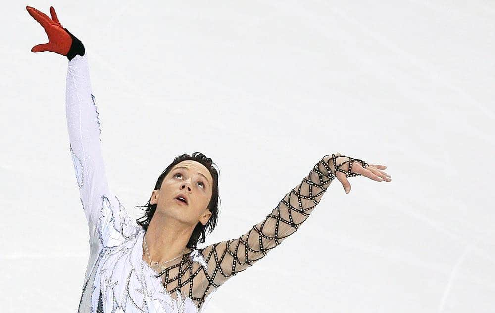 ジョニー・ウィアーさんのインスタグラム写真 - (ジョニー・ウィアーInstagram)「Good luck to all the incredible athletes at this week’s World Figure Skating Championships in Saitama! 🌸 No matter how nervous you may be, remind yourself that you’re already one of the best the world has to offer and you belong on that ice, riveting us all. | #worldfigure #figureskating #фигурноекатание」3月19日 21時08分 - johnnygweir