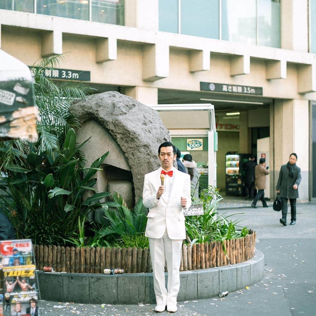 ムーディ勝山さんのインスタグラム写真 - (ムーディ勝山Instagram)「時間を間違えたのか、待ち合わせ場所に誰も来ず。」3月19日 21時24分 - katsuyama0611