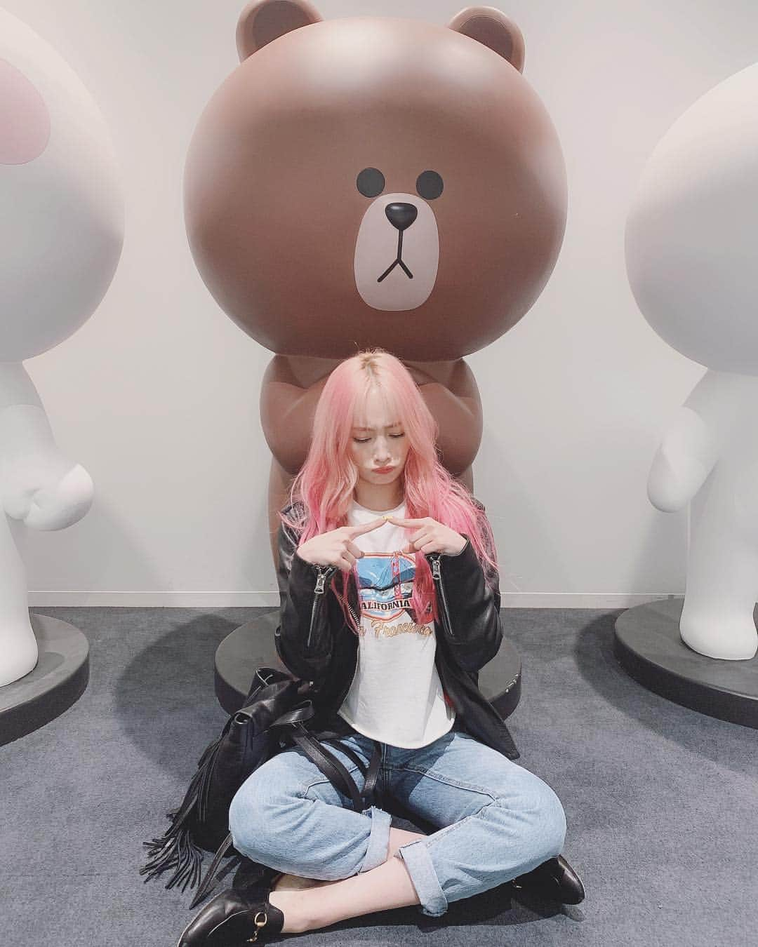 チョン・ニコルさんのインスタグラム写真 - (チョン・ニコルInstagram)「お久しぶり#ブラウン 🐻」3月19日 22時09分 - nicole__jung