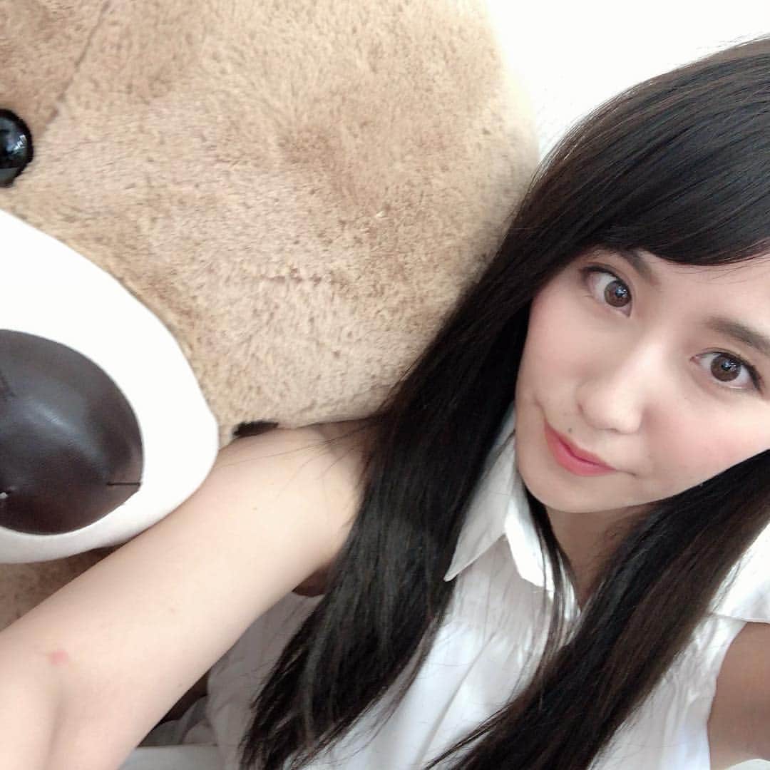 のインスタグラム：「♡ ♡ くまとわたし。 ♡ ♡ #小顔効果 ♡ #スウィートインスタ #スウィートインスタガールズ #model #photooftheday #instagood #instafollow #followme #love #tagsforlikes #happy」