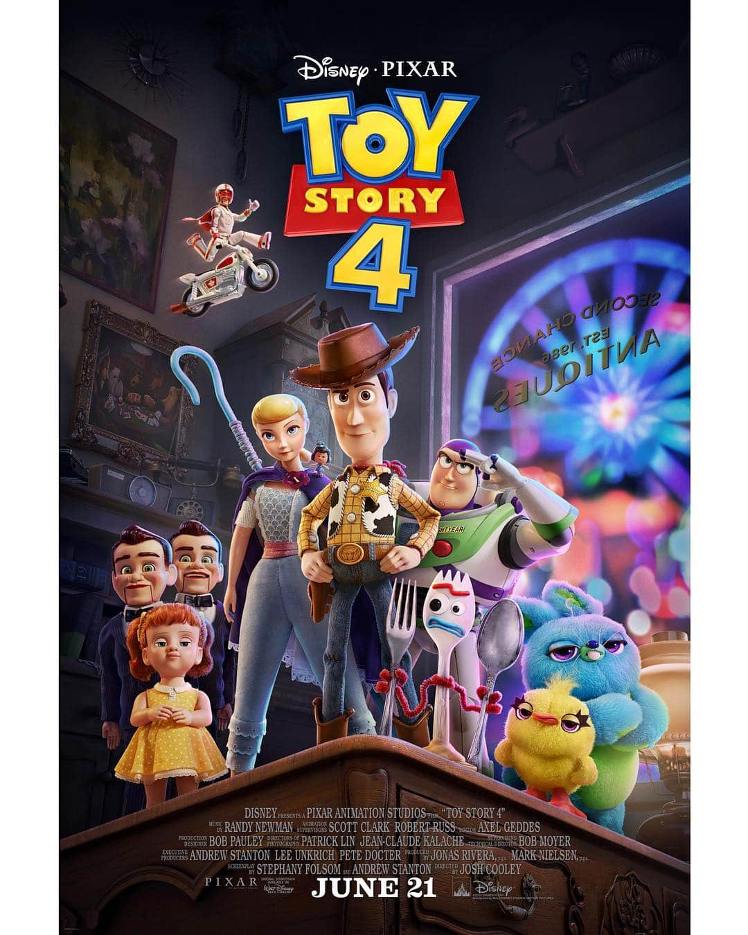 Disneyさんのインスタグラム写真 - (DisneyInstagram)「Here’s the brand new poster for #ToyStory4. See the film in theaters June 21.」3月19日 22時30分 - disney