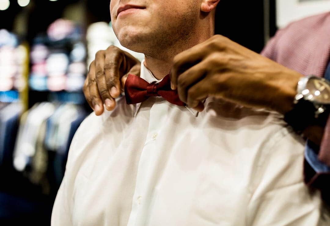 のインスタグラム：「Come get the #SpecialTreatment. #IkeBehar #Wedding #IkeWedding . . . . #Fashion #follow #instagood #instalike #f4f #bestoftheday #beauty #menwithclass #suit #life #igers #Beautiful #MensFashion」