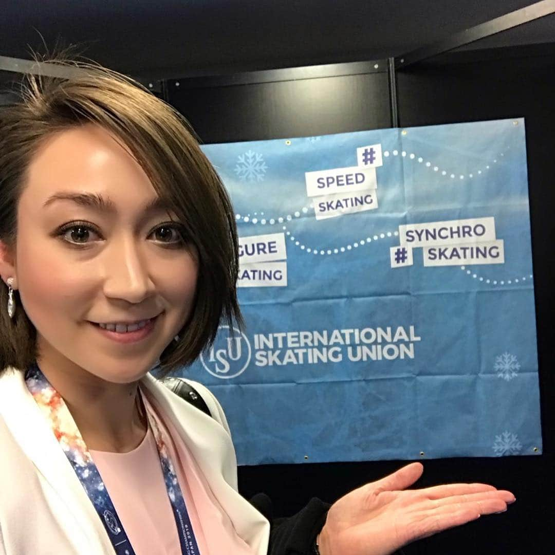 キャシー・リードさんのインスタグラム写真 - (キャシー・リードInstagram)「Practice Day at the 2019 World Figure Skating Championships🌸 #worldfigure #kinoshitagroup #isu #isumediahost #saitama #superarena #superexcited #valterrizzo #oneofmyfirstcoaches #sohappytoseealandsaul #bestsistaeva #missingchris #goodlucktomystudents #rikakihira #satokomiyahara #紀平梨花 #宮原知子」3月19日 22時42分 - cmr2070