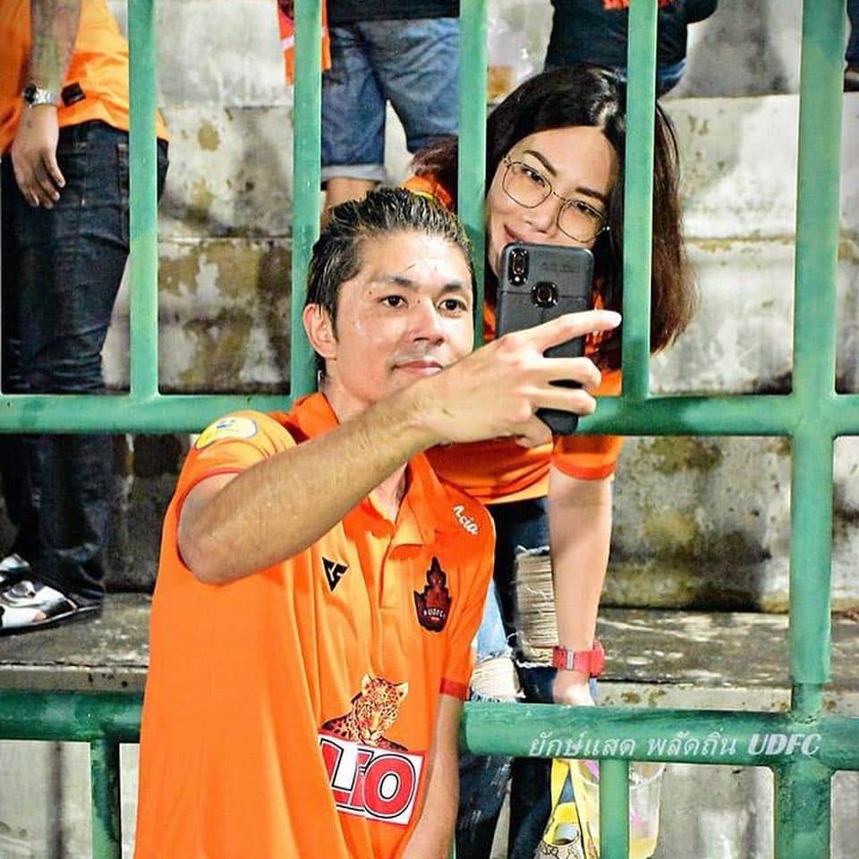 下地奨さんのインスタグラム写真 - (下地奨Instagram)「Thank you FC SHO 💯⚽️😊🙏 #thankyou #always #fc #shoshimoji #udonthani #football #thailand #cheer #spirit #we #are #together #one」3月19日 22時47分 - sho_shimoji