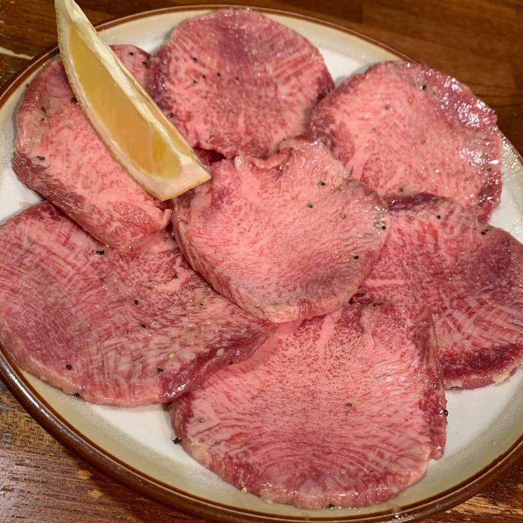 福井晶一さんのインスタグラム写真 - (福井晶一Instagram)「肉を欲してたので久しぶりに焼肉へ… 明日の稽古も頑張ります！  #焼肉 #タン塩 #上カルビ #ハラミ」3月19日 22時52分 - shoichi.fukui
