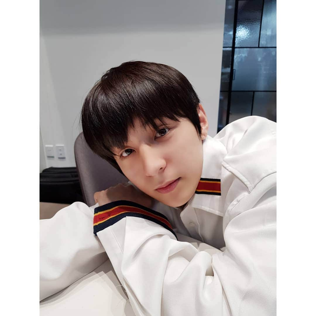 Golden Childさんのインスタグラム写真 - (Golden ChildInstagram)「#골든차일드 #와이 #왜_이제_왔어 #잠들뻔했잖아」3月19日 23時00分 - official_gncd11