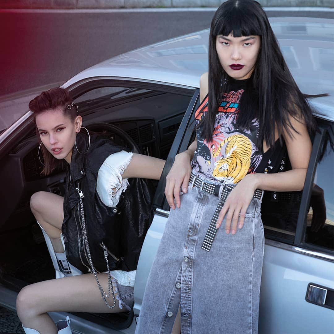 ディーゼルのインスタグラム：「MRW someone is hangin' out the passenger side Of his best friend's ride Trying to holla at me  #DieselSummer  #ForSuccessfulLiving  @chinchinhsu & @yvonne.b.97 by @paolozerbini」