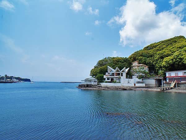 高松いくさんのインスタグラム写真 - (高松いくInstagram)「三浦半島・三崎『Sup Cruise Trip Tour ‼』️ の、ワクワク打ち合わせを✨ 逗子の『maharita』で 海の家の『みなとや』さんとしてきましたーー‼️ 私が企画書を作って話すと 「おー！いいねいいねー！ いくちゃの好きなようにやったらいい！」っと、 受け止め、一緒にやろうとしてくださる(´°̥̥̥̥̥̥̥̥ω°̥̥̥̥̥̥̥̥｀)❤️ 本当に素敵な出逢いに感謝です。。 あったかいファミリーに仲間入りさせてもらえて嬉しい😭 フレンドリーでアットホームな『みなとや』さんと作る、パワーアップした 三浦半島の三崎・横堀海岸『Sup Cruise Trip Tour !!』 5月から9月までの土日開催予定‼️ 詳細はまた、SNSにて告知させて頂きます🙌 皆さんが気軽に三崎まで来て、 海も緑も自然を大満喫しながら、 食べて動いて癒される旅になる企画してますので✨ お楽しみに〜╰(*´︶`*)╯♡ 海のプロフェッショナルみなとやの皆様から アドバイス、サポートを頂戴しながら、 安心安全ワクワクドキドキの冒険にお連れします😍 あったかいみなとやファミリーと美味しいお料理でますます、Supスイッチ入りましたーー‼️ っさ‼️楽しく準備していこ〜♬ 考えたプランが楽しそう過ぎて早くお伝えしたい‼️ 一回通して自分がツアーして楽しんできます❤️www自分が絶対受けたい内容✨ お忙しい中、 お集まり下さり、ありがとうございました🙏 みなとや: @minatoya9 さん 今年もよろしくお願いします🙌✨ #三浦半島 #三崎口 #三崎 #油壺 #動いて #癒され #食べる #supツアー #海 #旅気分 #小旅行 #冒険 #探検 #クルージング #サップ #sup #paddleboarding #supyoga #yoga #tour #cruising #マグロ #温泉 #オーシャンビュー #beer #ocean」3月19日 23時14分 - iku_takamatsu_trip_sup_yoga