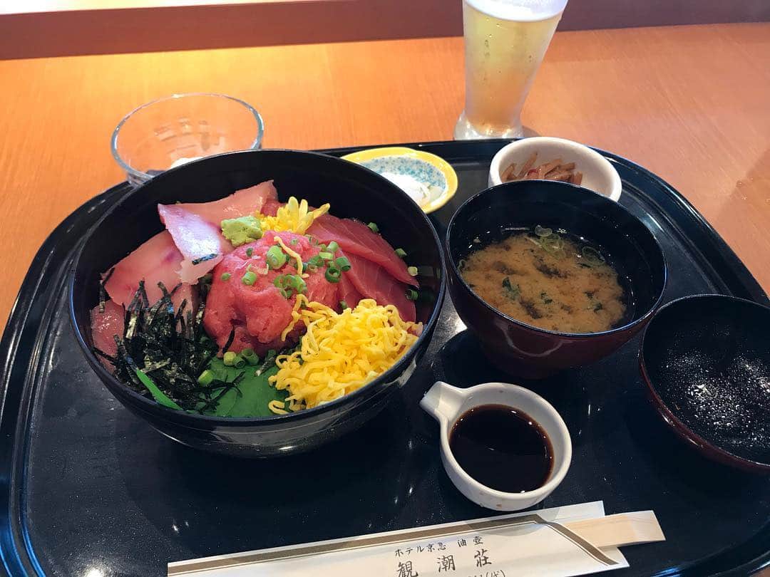 高松いくさんのインスタグラム写真 - (高松いくInstagram)「三浦半島・三崎『Sup Cruise Trip Tour ‼』️ の、ワクワク打ち合わせを✨ 逗子の『maharita』で 海の家の『みなとや』さんとしてきましたーー‼️ 私が企画書を作って話すと 「おー！いいねいいねー！ いくちゃの好きなようにやったらいい！」っと、 受け止め、一緒にやろうとしてくださる(´°̥̥̥̥̥̥̥̥ω°̥̥̥̥̥̥̥̥｀)❤️ 本当に素敵な出逢いに感謝です。。 あったかいファミリーに仲間入りさせてもらえて嬉しい😭 フレンドリーでアットホームな『みなとや』さんと作る、パワーアップした 三浦半島の三崎・横堀海岸『Sup Cruise Trip Tour !!』 5月から9月までの土日開催予定‼️ 詳細はまた、SNSにて告知させて頂きます🙌 皆さんが気軽に三崎まで来て、 海も緑も自然を大満喫しながら、 食べて動いて癒される旅になる企画してますので✨ お楽しみに〜╰(*´︶`*)╯♡ 海のプロフェッショナルみなとやの皆様から アドバイス、サポートを頂戴しながら、 安心安全ワクワクドキドキの冒険にお連れします😍 あったかいみなとやファミリーと美味しいお料理でますます、Supスイッチ入りましたーー‼️ っさ‼️楽しく準備していこ〜♬ 考えたプランが楽しそう過ぎて早くお伝えしたい‼️ 一回通して自分がツアーして楽しんできます❤️www自分が絶対受けたい内容✨ お忙しい中、 お集まり下さり、ありがとうございました🙏 みなとや: @minatoya9 さん 今年もよろしくお願いします🙌✨ #三浦半島 #三崎口 #三崎 #油壺 #動いて #癒され #食べる #supツアー #海 #旅気分 #小旅行 #冒険 #探検 #クルージング #サップ #sup #paddleboarding #supyoga #yoga #tour #cruising #マグロ #温泉 #オーシャンビュー #beer #ocean」3月19日 23時14分 - iku_takamatsu_trip_sup_yoga