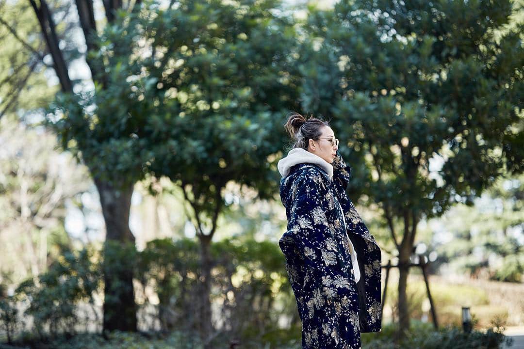 のインスタグラム：「今期お気に入りのアウター。  #driesvannoten #詳細はblogに」