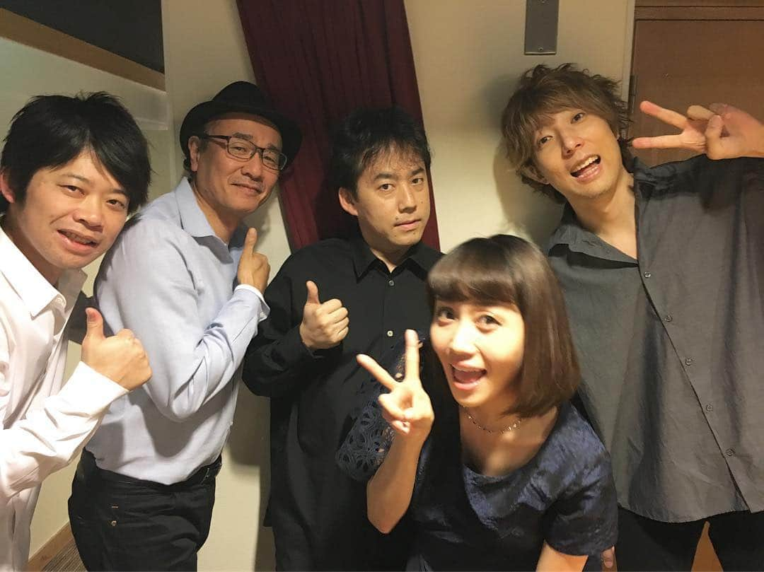 矢井田瞳さんのインスタグラム写真 - (矢井田瞳Instagram)「しおのやいだBlueNote名古屋公演無事終了！ お客さんとの距離感が近くて、さいこーに熱い夜だったー😆✨ ありがとうございました！  #しおのやいだ #塩谷哲#🧂#藤堂昌彦#井上陽介#結城貴弘#矢井田瞳」3月19日 23時47分 - hitomi_yaida