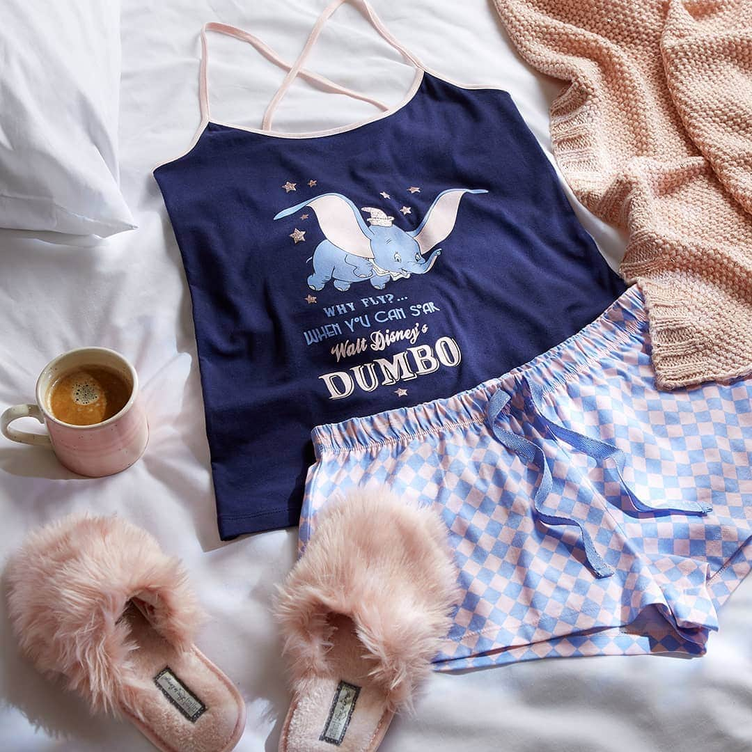 プリマークさんのインスタグラム写真 - (プリマークInstagram)「Soar into the sweetest of dreams 🌟 PJ Set £6/€7/$8 🐘 Head over to our IGTV for a peek at the full collection #PrimarkXDisney #Dumbo #pyjamas」3月20日 5時15分 - primark