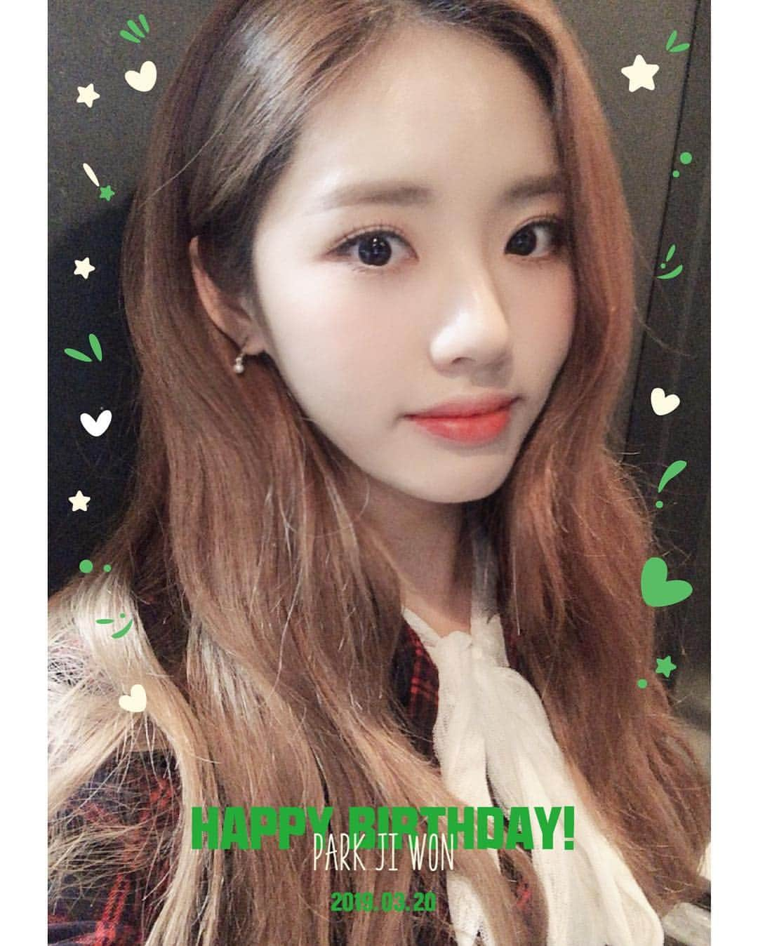 Mnetさんのインスタグラム写真 - (MnetInstagram)「⠀⠀⠀ [#fromis_9 🎉] 190320 HAPPY BIRTHDAY TO JIWON 없어서는 안 될 소중한 비타민💝 #프로미스나인 #지원 의 생일을 축하합니다 #HAPPY_JIWON_DAY #박지원」3月20日 0時00分 - officialfromis_9