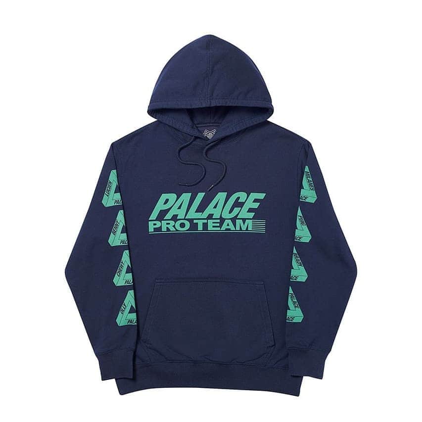HYPEBEASTさんのインスタグラム写真 - (HYPEBEASTInstagram)「@hypebeaststyle: Hit the link in our bio to see what @palaceskateboards has in store for this week's release. Photo: Palace」3月20日 0時27分 - hypebeast