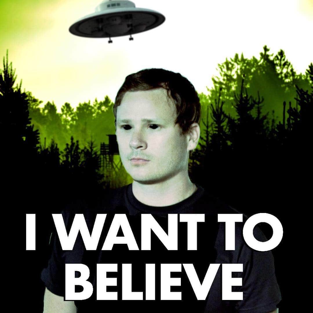 Kerrang!さんのインスタグラム写真 - (Kerrang!Instagram)「So, Tom Delonge’s got a UFO show on The History Channel. Let us take you inside the ultimate soundtrack for when you’re watching the skies… (link in bio including Spotify playlist) #tomdelonge #aliens #conspiracy #historychannel」3月20日 0時39分 - kerrangmagazine_