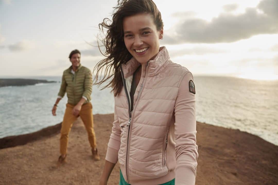 のインスタグラム：「Adventure into the wilderness and enjoy the spring weather! . . . #parajumpers #pjs #pjsfriends #jacket #spring #summer #springsummer #springsummer19 #springcollection #newcollection #adventurer #springtime #jacket #jackets #newin #springishere #nature #adventure #explore #travel #traveller #explorer #ss19 #lanzarote #ROSY #UGO」