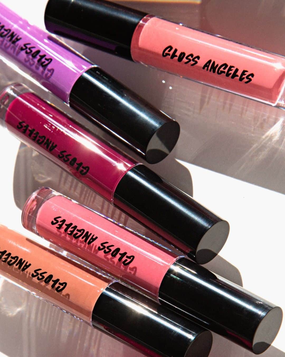 Smashboxのインスタグラム：「Gloss Angeles in 14 super-luscious shiny shades. What color do you love? Grab them all @sephora. #CrueltyFree ⠀⠀⠀⠀⠀⠀⠀⠀⠀ ⠀⠀⠀⠀⠀⠀⠀⠀⠀ Shades From Top to Bottom:⠀⠀⠀⠀⠀⠀⠀⠀⠀ Sorbet Watch⠀⠀⠀⠀⠀⠀⠀⠀⠀ Self Promocean⠀⠀⠀⠀⠀⠀⠀⠀⠀ Acai You Girl⠀⠀⠀⠀⠀⠀⠀⠀⠀ Surf Bunny⠀⠀⠀⠀⠀⠀⠀⠀⠀ 72 & Honey」
