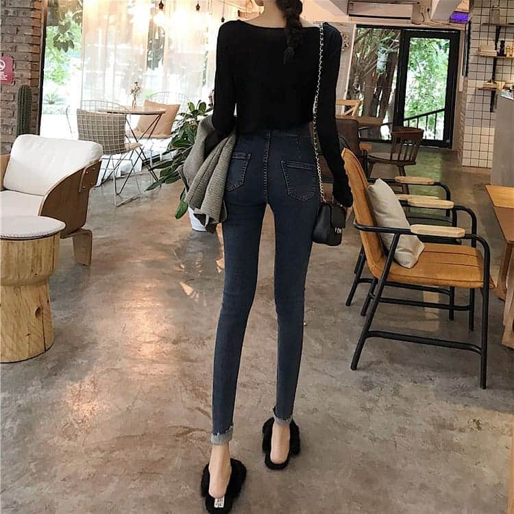 SweetHeart ショップさんのインスタグラム写真 - (SweetHeart ショップInstagram)「ハイウエスト ウエストベルト デニムパンツ SHK271801  商品番号【SHK271801】 【送料込み3560円】  こちらのWEBでこのままご購入いただけますよ。  #ワイドパンツ #ガウチョパンツ #デニム #ワイドデニム  #パンツ #デニムパンツ #ネットショップ#カジュアル#カジュアルコーデ#シンプル#シンプルコーデ#トレンド#ママコーデ#プチプラ#フォロー#買い物 #コーデ#ファッション#韓国ファッション#セレクト#スタイル#しまむら#gu#ジーユー#UNIQLO#ユニクロ#ザラ#ロンハーマン」3月20日 1時14分 - sweetheartstore0711