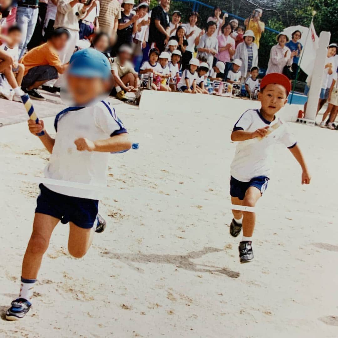 としみつのインスタグラム：「彼にはいつも勝てなかったな。  #1998」