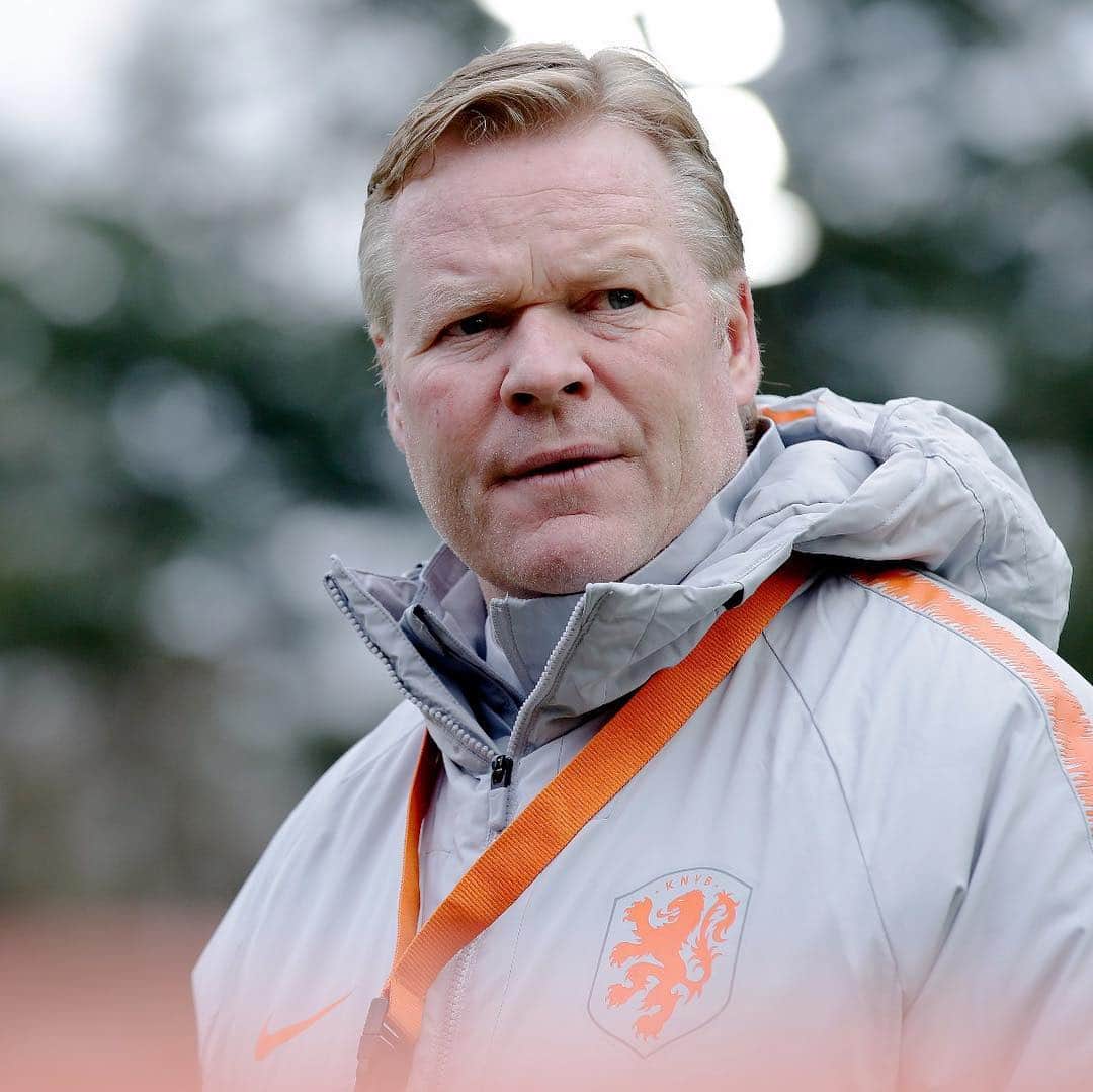 サッカー オランダ代表チームさんのインスタグラム写真 - (サッカー オランダ代表チームInstagram)「Focus 👀 #nedwru #training #nederlandselftal #onsoranje」3月20日 1時36分 - onsoranje
