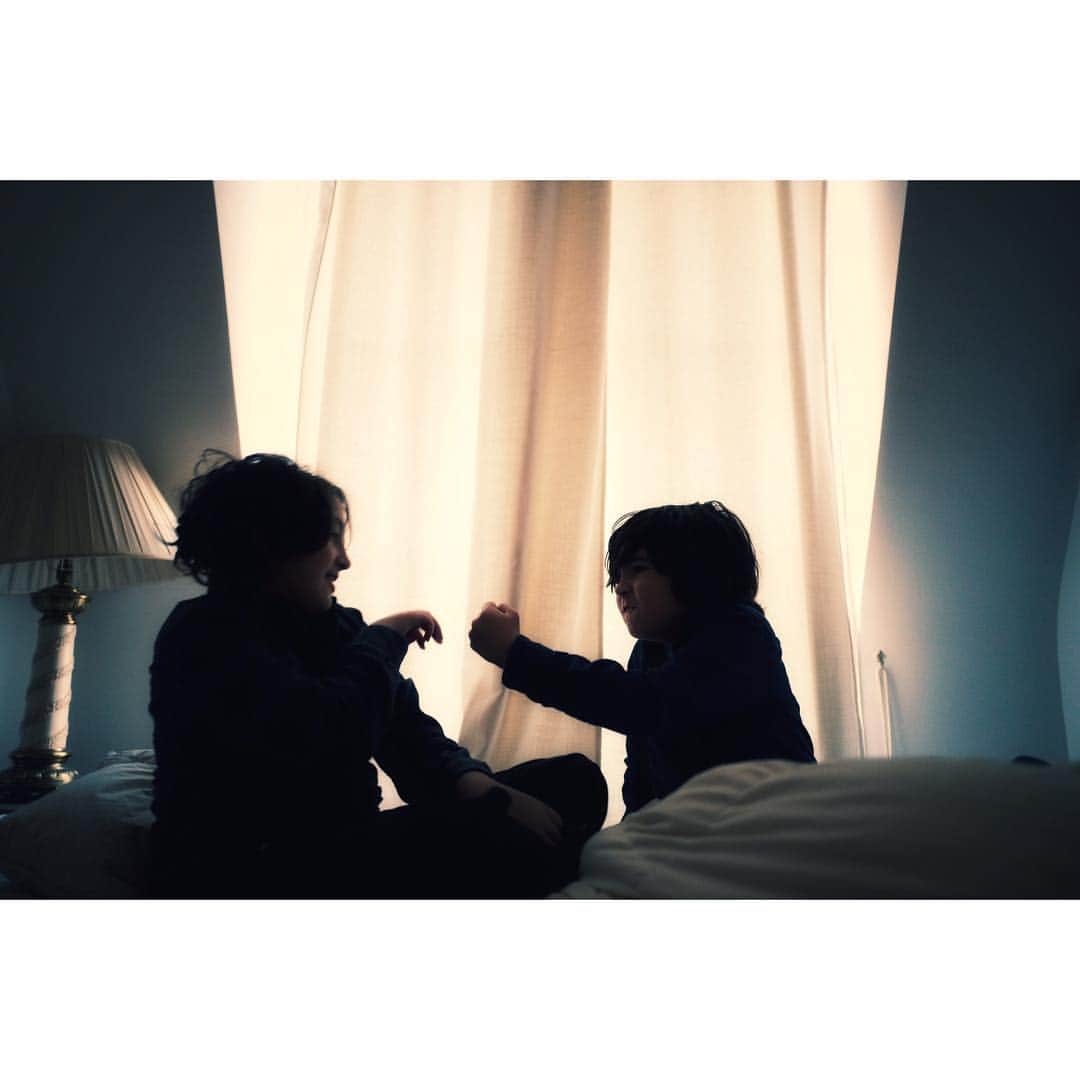 リード・モラノのインスタグラム：「brothers」