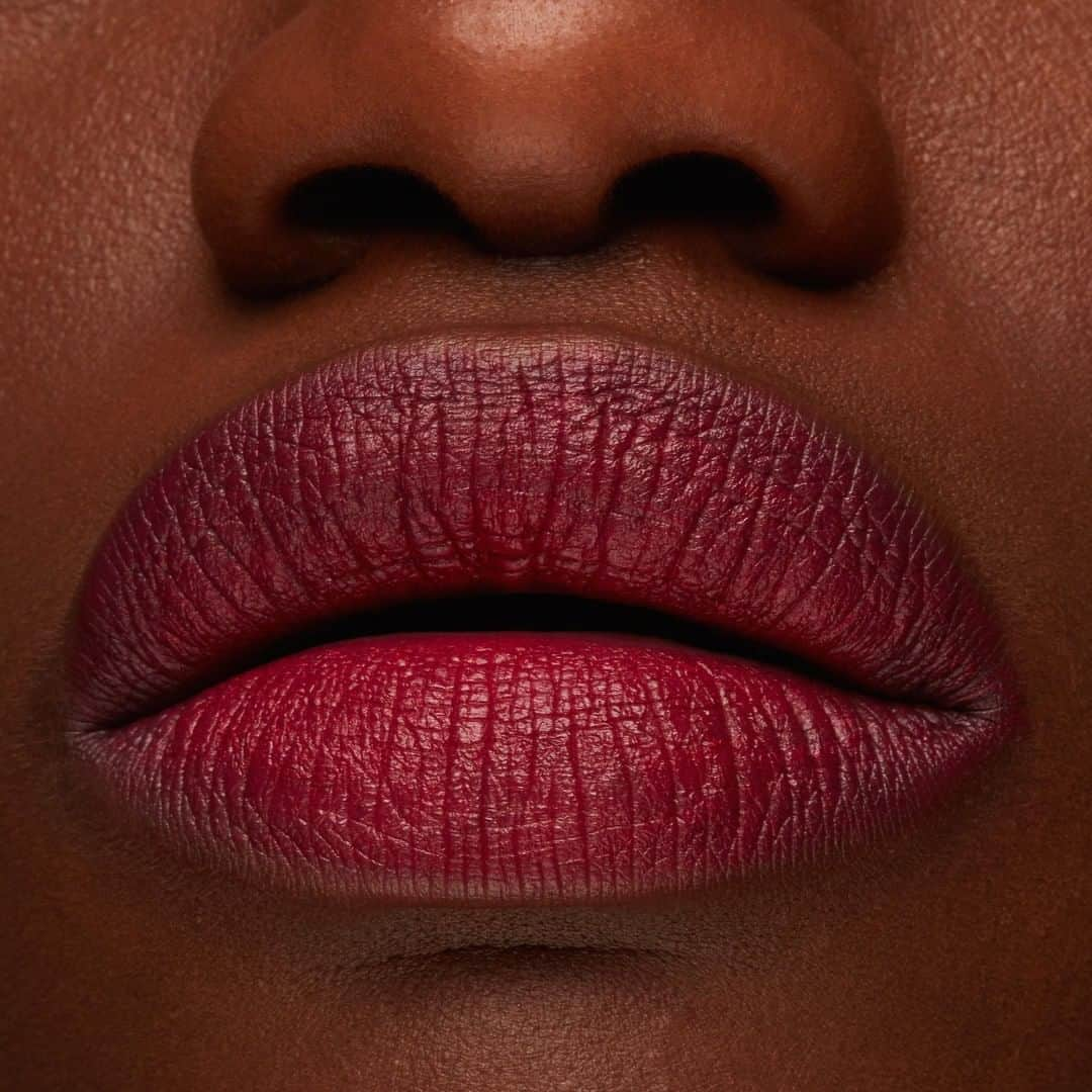 M•A•C Cosmetics Franceさんのインスタグラム写真 - (M•A•C Cosmetics FranceInstagram)「M·A·C - BOOM BOOM BLOOM 🌸 C'est votre rouge à lèvres coup de coeur de la collection Boom Boom Bloom : le rouge à lèvres "Framboise Me". Et pour vous, quel est votre coup de coeur de cette collection ? 😍 Le rouge à lèvres a été victime de son succès en ligne, un réél coup de coeur 😉, il reste disponible en boutiques !  Crédit photo : Model @mariame_ouatt from @smithetsmith , Photo : @brunogasperini  Makeup : @jomakeup1  #maccosmetics #maccosmeticsfrance #macboomboombloom #boomboombloom #makeupaddict」3月20日 1時59分 - maccosmeticsfrance