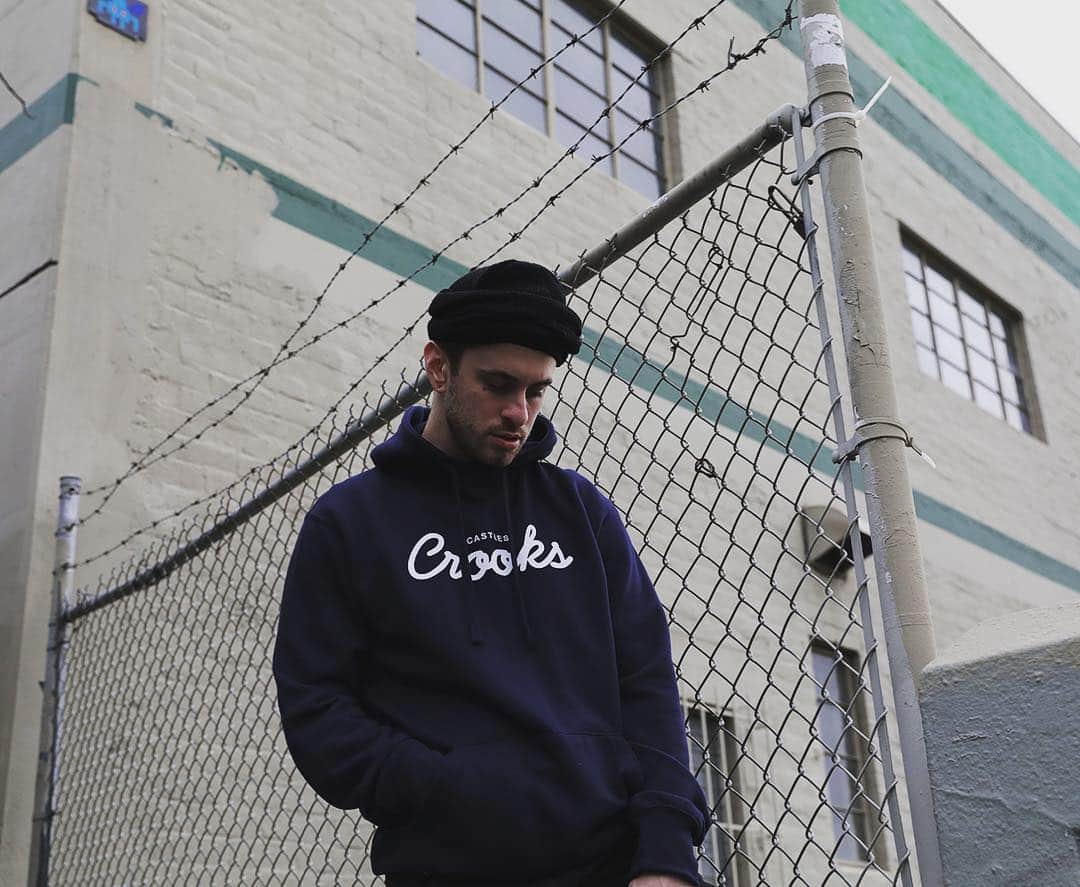 Crooks & Castlesさんのインスタグラム写真 - (Crooks & CastlesInstagram)「Who else needs a gallon of coffee this morning? ☕️」3月20日 1時52分 - crooksncastles