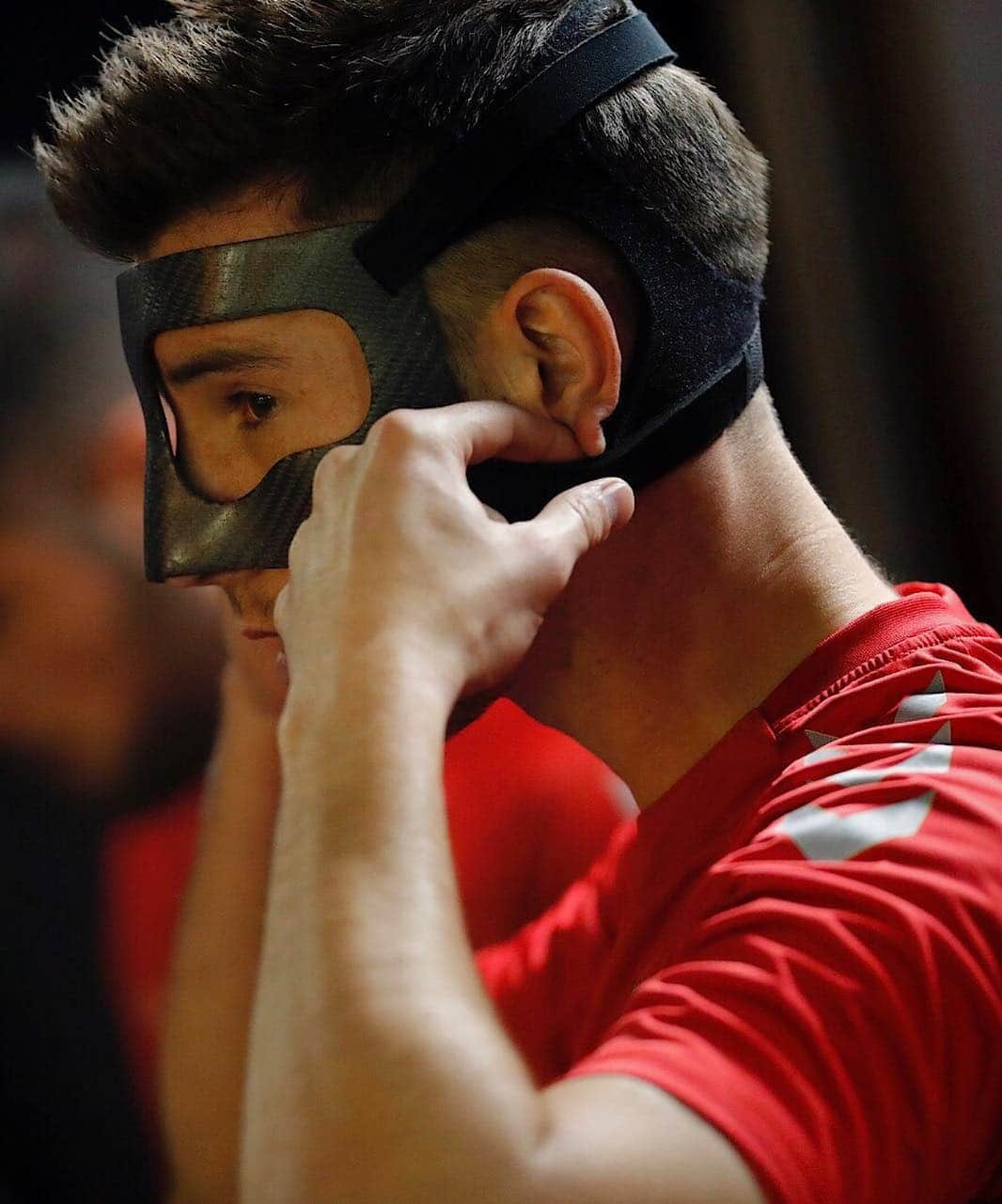 LFPさんのインスタグラム写真 - (LFPInstagram)「The Masked Leader! 🤭🔝 • #LaLiga #LaLiga123 #Osasuna #DavidGarcía #Football #Mask」3月20日 1時56分 - laliga