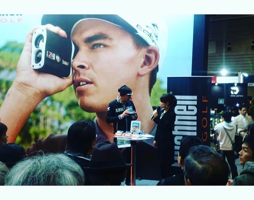 吉田玲奈さんのインスタグラム写真 - (吉田玲奈Instagram)「第53回JAPAN GOLF FAIR 2019⛳️今年もBushnell GOLFさんのブースとPING GOLF JAPANさんのブースでスペシャルトークショーの司会を務めさせていただきます★皆様今週末はパシフィコ横浜でお会いしましょう♫ 国内外のゴルフ用品メーカー及びゴルフ関連企業が意欲的に参加するアジア最大のゴルフショー⛳️ 3/22〜24 入場無料です✨😋 #ゴルフフェア #ジャパンゴルフフェア2019 #ブッシュネルゴルフ #bushnellgolf #PING #ピンゴルフジャパン #レーザー距離計 #ピンシーカー #競技使用可能 #ゴルフグッズ #ゴルフ #新発売 #ドライバー #ゴルフクラブ #パター #契約プロトークショー #パシフィコ横浜 写真は昨年のものです✨今年もとても楽しみなイベント⛳️😋皆さんとたくさんお会いできますように✨」3月20日 14時27分 - reina.yoshida.ciel.1218