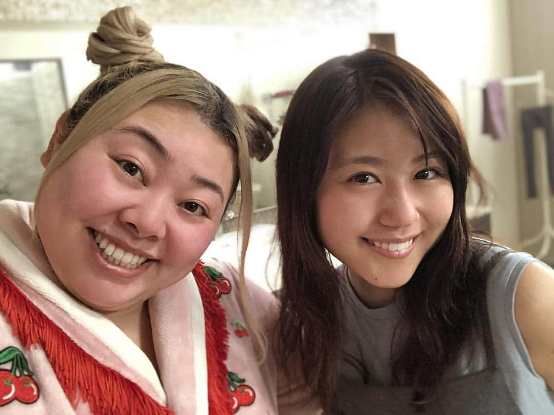 SK-II's Official Instagramさんのインスタグラム写真 - (SK-II's Official InstagramInstagram)「Naomi Watanabe and Kasumi Arimura getting ready for #BareSkinChat 🛁」3月20日 13時01分 - skii