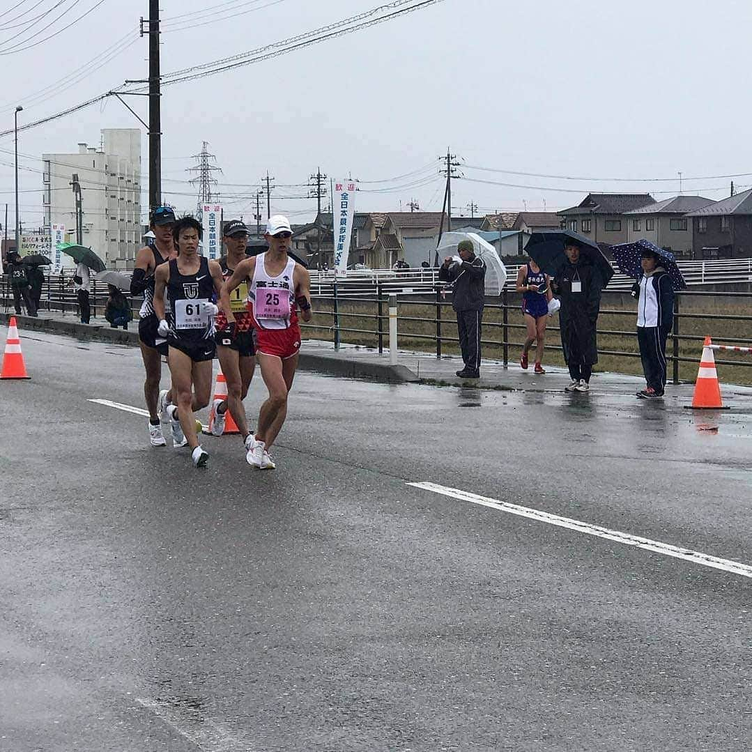 鈴木雄介さんのインスタグラム写真 - (鈴木雄介Instagram)「3/17石川県能美市にて全日本競歩能美大会にて1:17:47 4位でした！ 多大な応援ありがとうございました(^_^) 記録もよく自分の力は出し切れましたが、前の選手達が強すぎました(;^_^A  次からは勝てるようにトレーニングします！  #能美市#のうみじゃないよ#のみだよ#競歩#若者強し#30代負けない#ミズノ#airpeak」3月20日 13時16分 - yusuke_suzuki0102