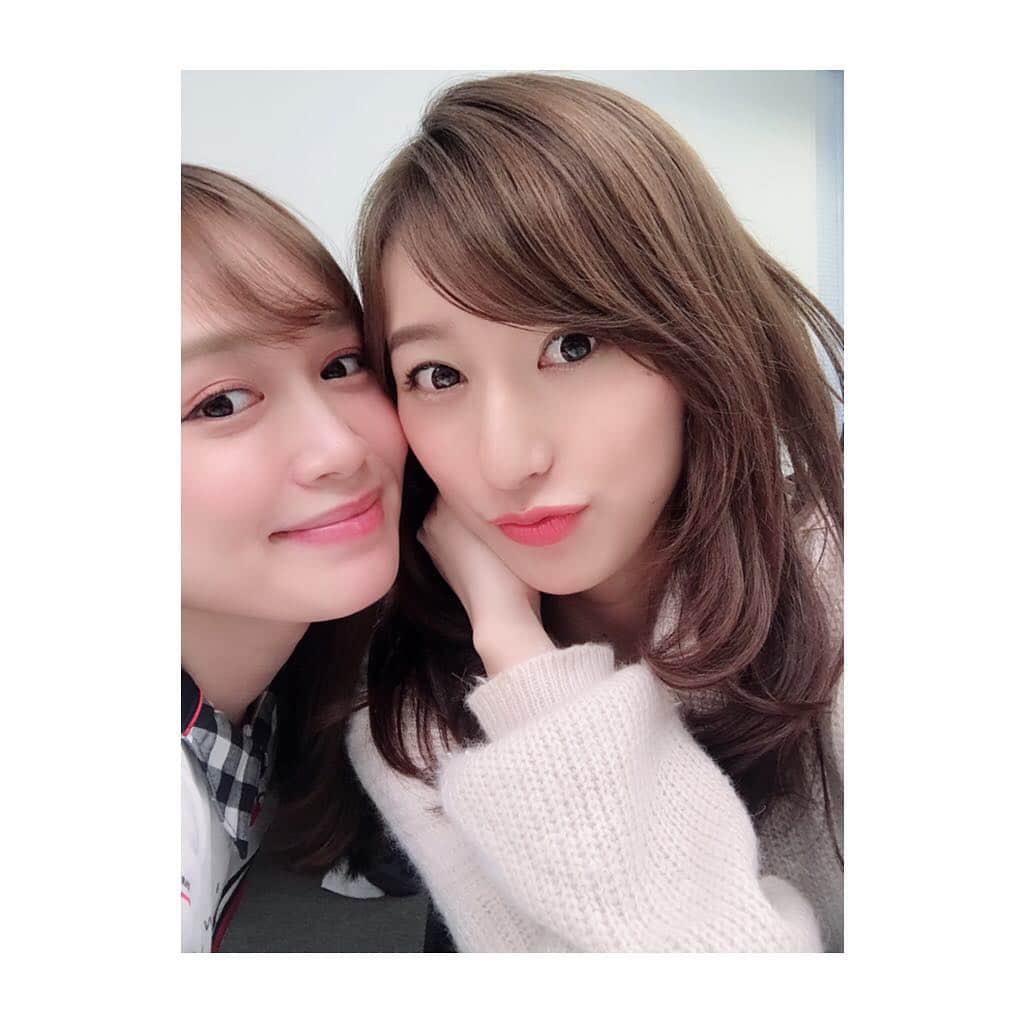 のインスタグラム：「先週末行われたeQリーグDay3は、1勝2敗で敗戦😭 本当に悔しすぎる結果でかなり落ち込んでしまいました😖💦 でも、色々ハプニングがあった中でも柔軟に対応しながらベストを尽くしたメンバー 私達と一緒に戦ってくれているスタッフの皆さん 直接かけつけて下さったり配信を見て応援して下さっている大切な皆さまに、感謝でいっぱいです！！ 今日の配信で色々話そうと思っているので、良かったらチェックしてください😊✨ #eQリーグ #オフショット #スターダスト #スタダGG #game #esports #eスポーツ ブログも見てね★」