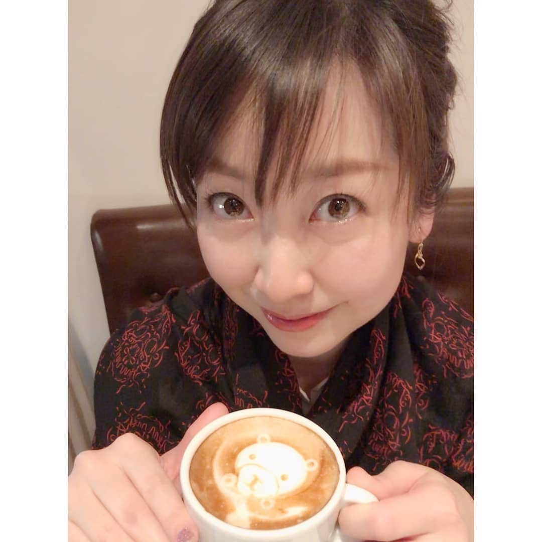 黒川智花さんのインスタグラム写真 - (黒川智花Instagram)「. caffè e llatte🐻❤️ ☕️ #ラテアート #くま」3月20日 13時28分 - tomoka_kurokawa_official