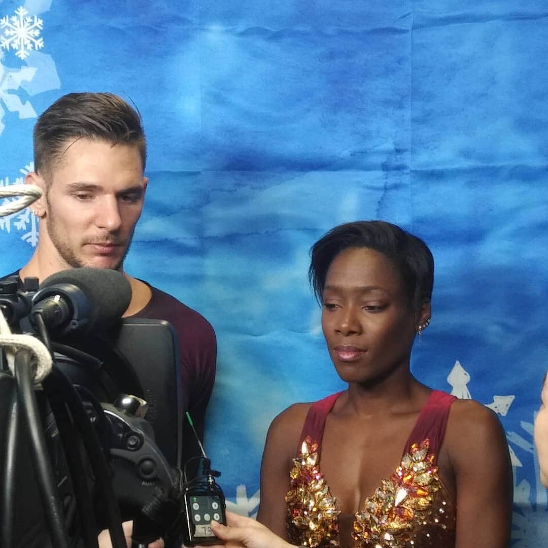 PJクォンさんのインスタグラム写真 - (PJクォンInstagram)「The look of disappointment clear on their faces - 'not their day' according to #morgancipres along with partner @vanessa_james_sk8 #worldfigure #cbcskate」3月20日 13時43分 - pjkwong