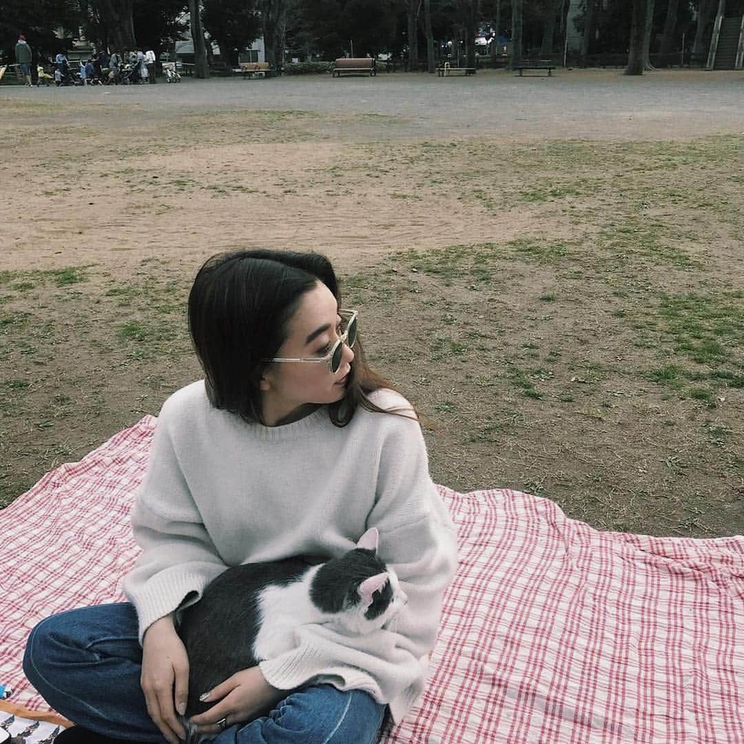 のインスタグラム：「. お花見したい💭」