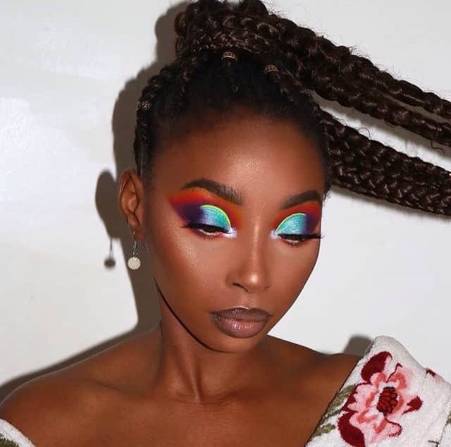 Makeup Addiction Cosmeticsさんのインスタグラム写真 - (Makeup Addiction CosmeticsInstagram)「⁣ Oh my goodness this look by @jayskinteh on her sister @efokinteh is giving us so much life!⁣ @makeupaddictioncosmetics Bronzified highlighter.⁣ #makeupaddictioncosmetics #makeupaddiction #melformakeup #hypnaughtymakeup #wakeupandmakeup #makeupartist #dollgoals #flawlesssdolls⁣」3月20日 13時55分 - makeupaddictioncosmetics
