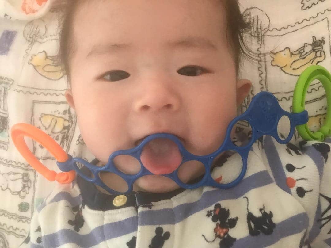 sioneのインスタグラム：「嫁様からいただいた写真。息子よ、、、使い方が違うぞw」