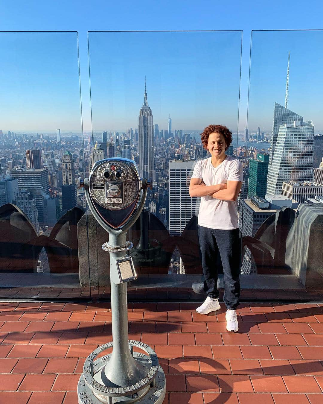 ムスタファ・アミニさんのインスタグラム写真 - (ムスタファ・アミニInstagram)「New York City 🇺🇸🏙😍💯 #newyork #topoftherock」3月20日 5時42分 - mustafaamini