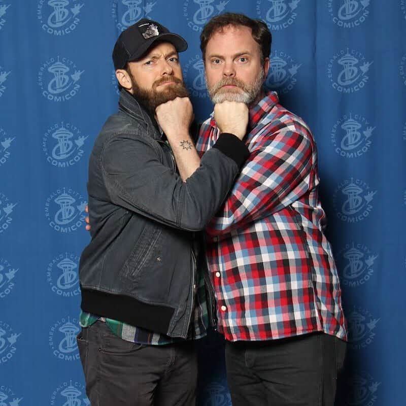 ロス・マーカンドさんのインスタグラム写真 - (ロス・マーカンドInstagram)「Beard buddies. • • • • #BearsBeetsBattlestarGalactica」3月20日 5時52分 - rossmarquand