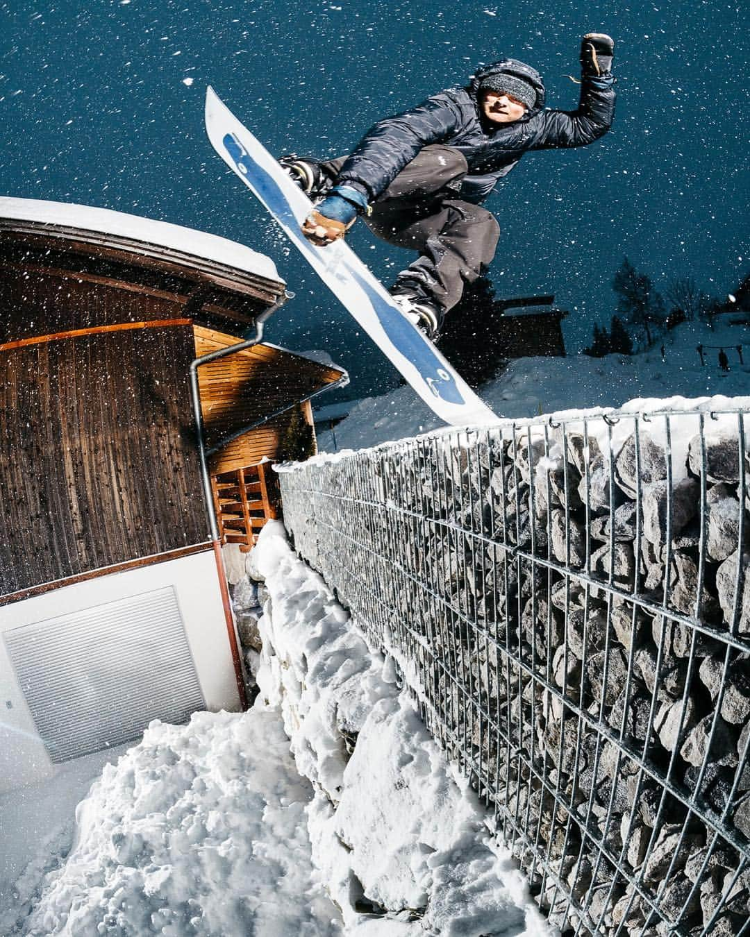 vansさんのインスタグラム写真 - (vansInstagram)「@VansSnow's @JakeKuzyk grinding in Austria while filming for Together Forever. 📷:@OliGagnonPhoto」3月20日 6時38分 - vans