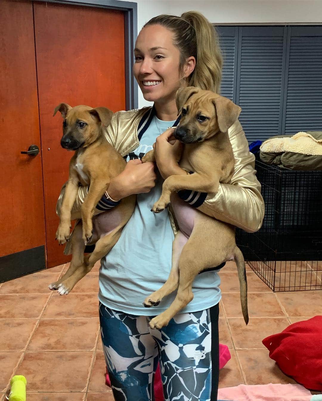 WTA（女子テニス協会）さんのインスタグラム写真 - (WTA（女子テニス協会）Instagram)「Too much cuteness at the @humanesocietymiami 🐶😄 #MiamiUnites」3月20日 7時19分 - wta